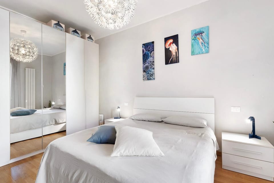 Living room, Bedroom