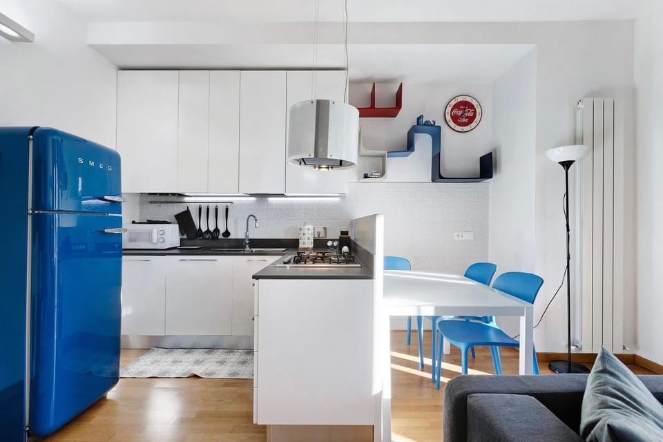 Kitchen or kitchenette, Living room