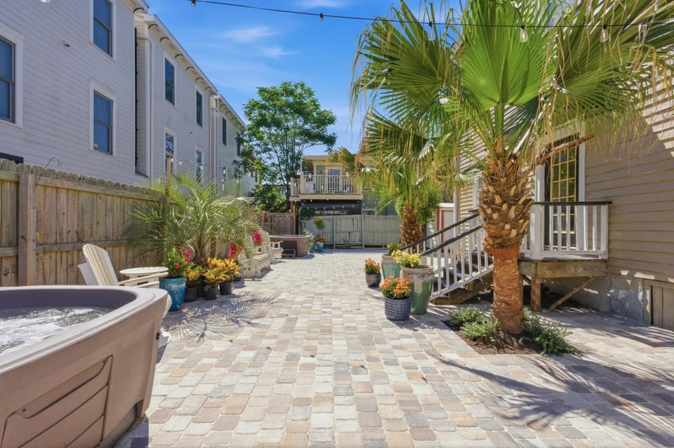 Patio, Hot Tub, Seating area, Inner courtyard view