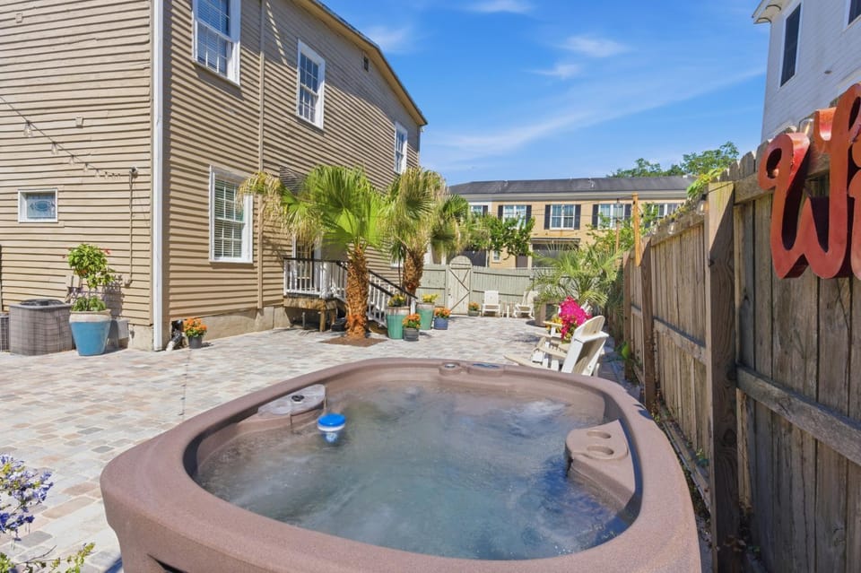 Patio, Hot Tub, Seating area