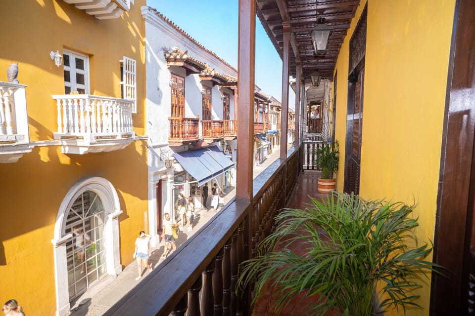 Casa Moneda 2 Luxury house Oldcity Pool near delirium xbox Villa in Cartagena