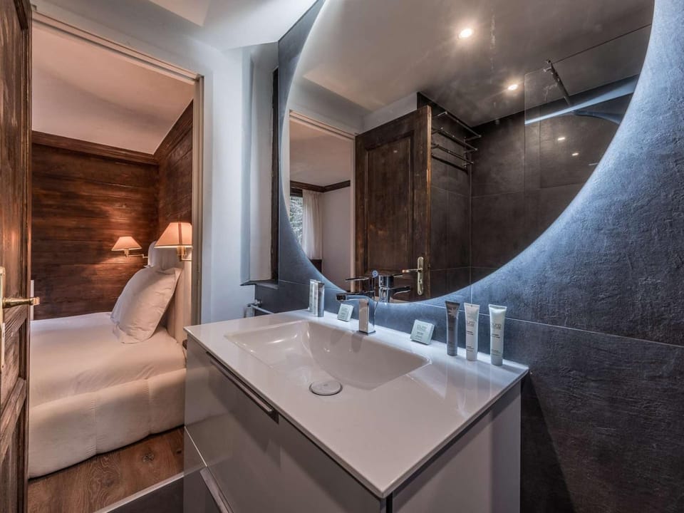 Appartement cosy 81m² Courchevel 1850 - 6 pers - Proche pistes, parking, wifi - FR-1-631-172 Apartment in Saint-Bon-Tarentaise