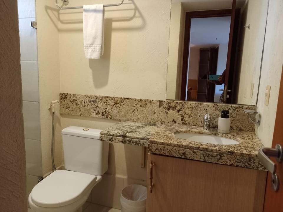 Bathroom, towels