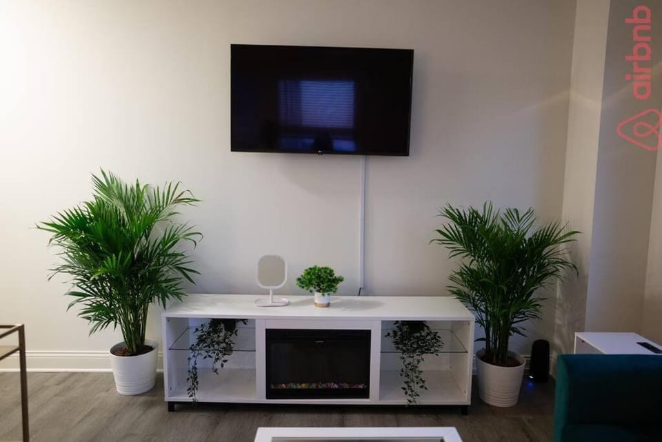 Luxurious 2 Bedroom Downtown City Views! Apartment in Indianapolis