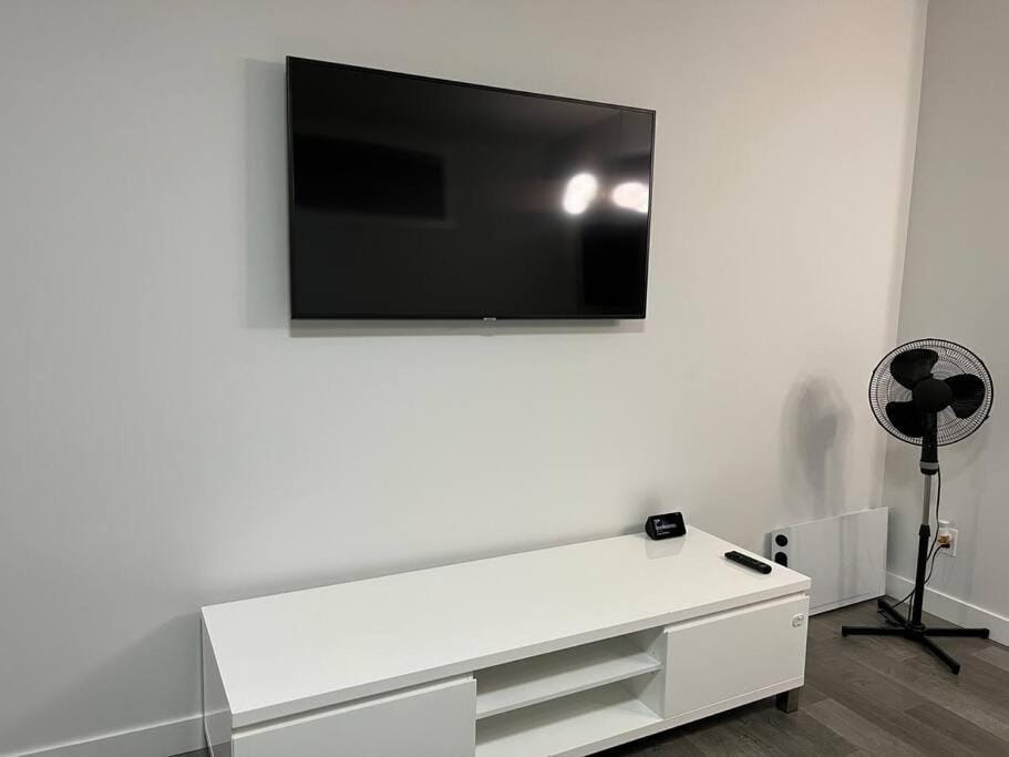 Modern Luxury Private Suite Apartment in Airdrie