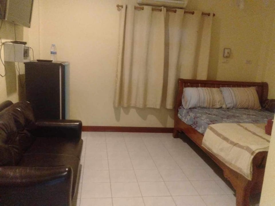 รีสอร์ท สุพรรณ Resort in Laos