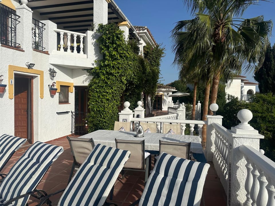 Casa Hermosa Mijas- 7 bedroom villa-sleeps 14 Villa in Costa del Sol