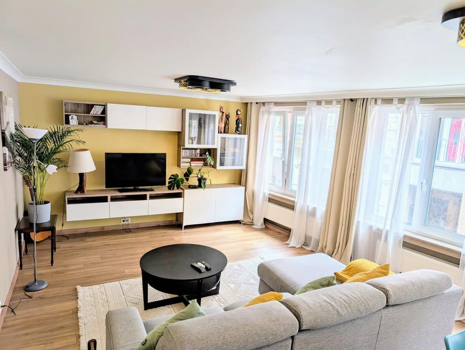 Superbe appartement dans le centre de Mons - Arivée autonome Apartment in Belgium