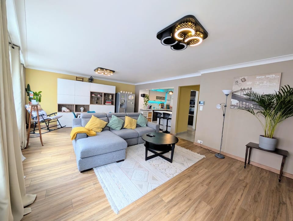 Superbe appartement dans le centre de Mons - Arivée autonome Apartment in Belgium
