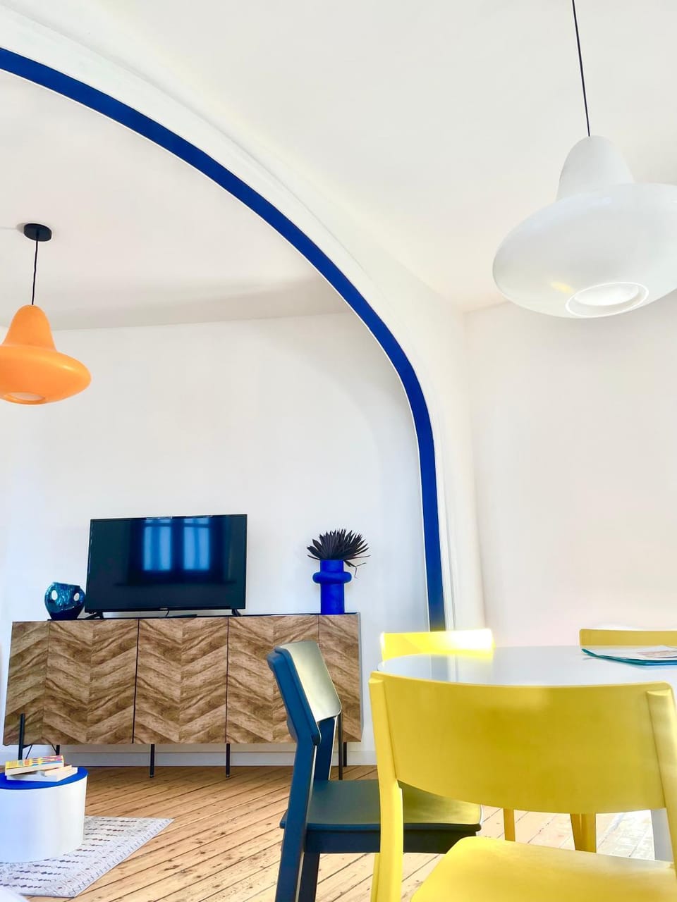 TV and multimedia, Living room, Decorative detail, Dining area