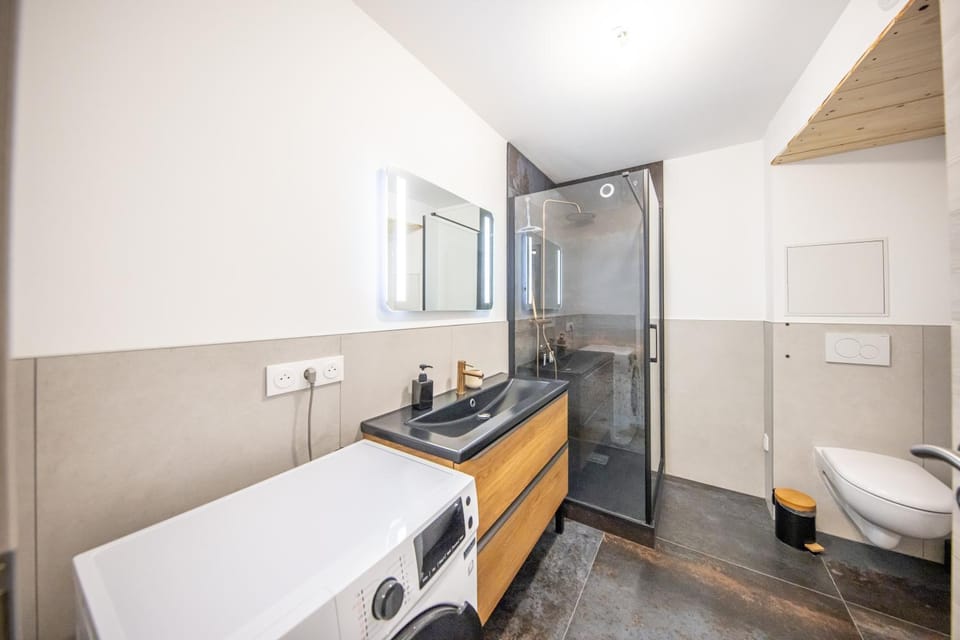 Shower, Bathroom