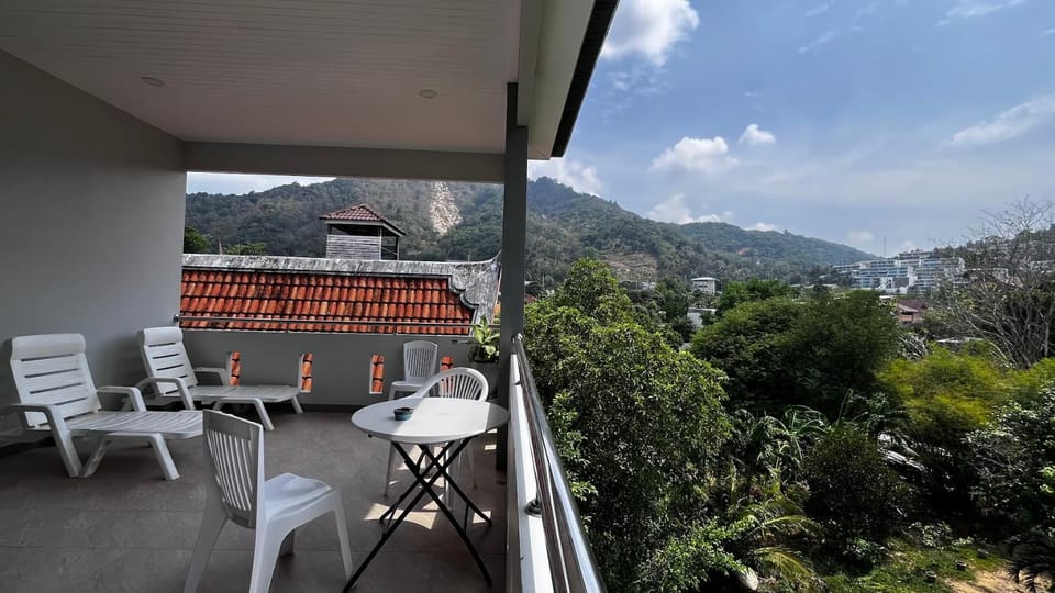 View (from property/room), Lake view, Mountain view