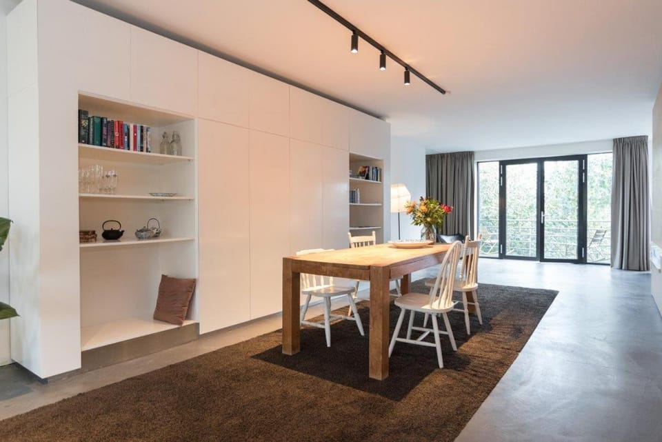 City centre Loft on the historic Canal Apartment in Utrecht