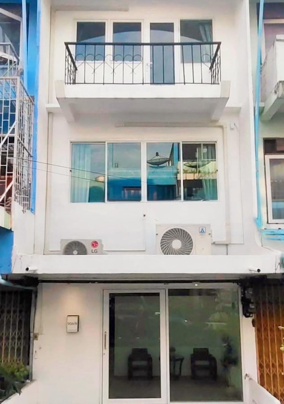 Property building, Balcony/Terrace