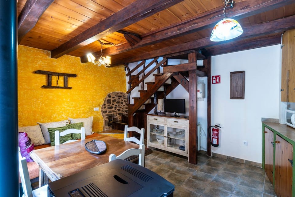 TV and multimedia, Dining area