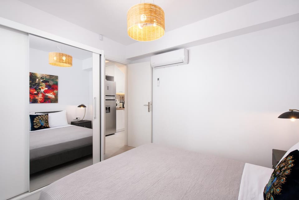 Bedroom, air conditioner