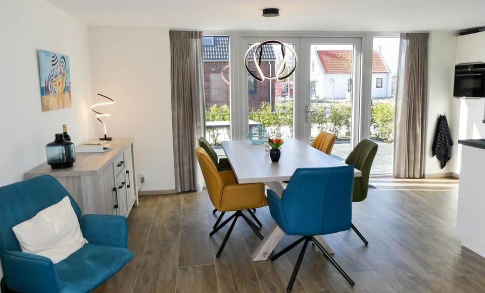 Communal lounge/ TV room, Dining area