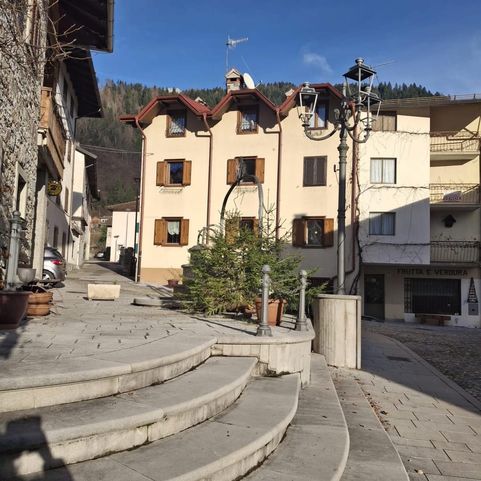 Property building, Street view