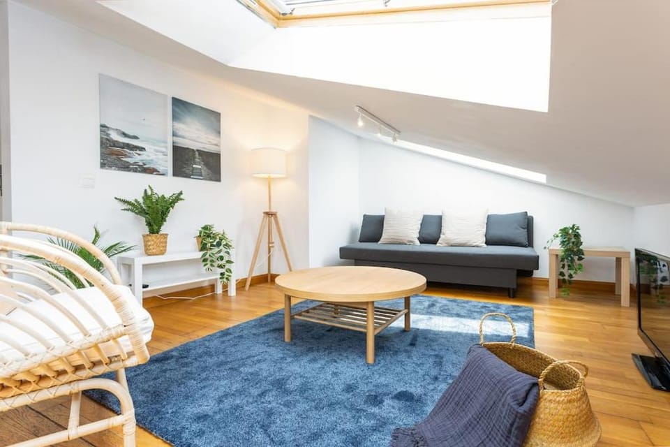 Penthouse in St Montaño, historic centre, WiFi. Apartment in Malaga