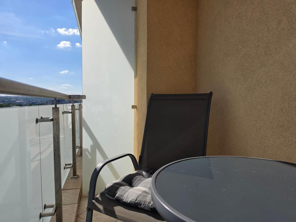 View (from property/room), Balcony/Terrace, Seating area, Dining area