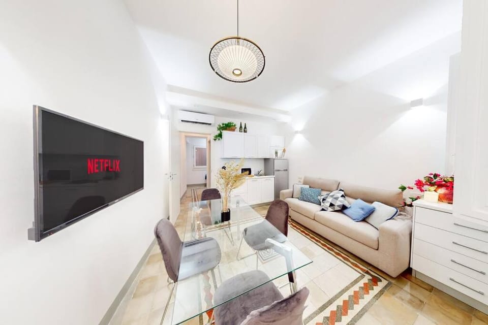 TV and multimedia, Living room, air conditioner
