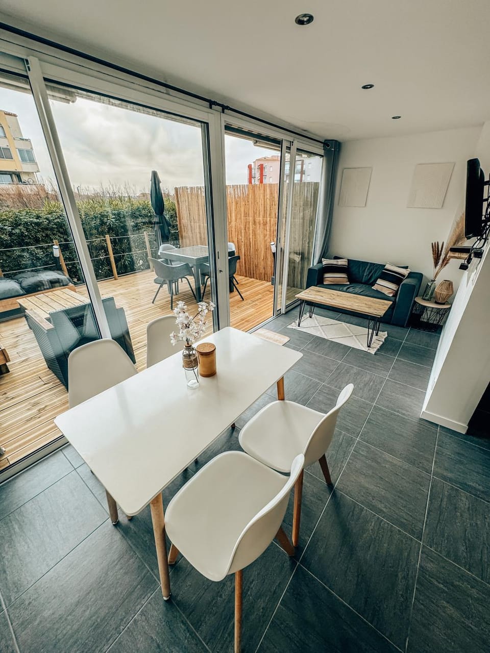 BEACH HOUSE 100M PLAGE, SUR LE PORT. Apartment in Occitanie