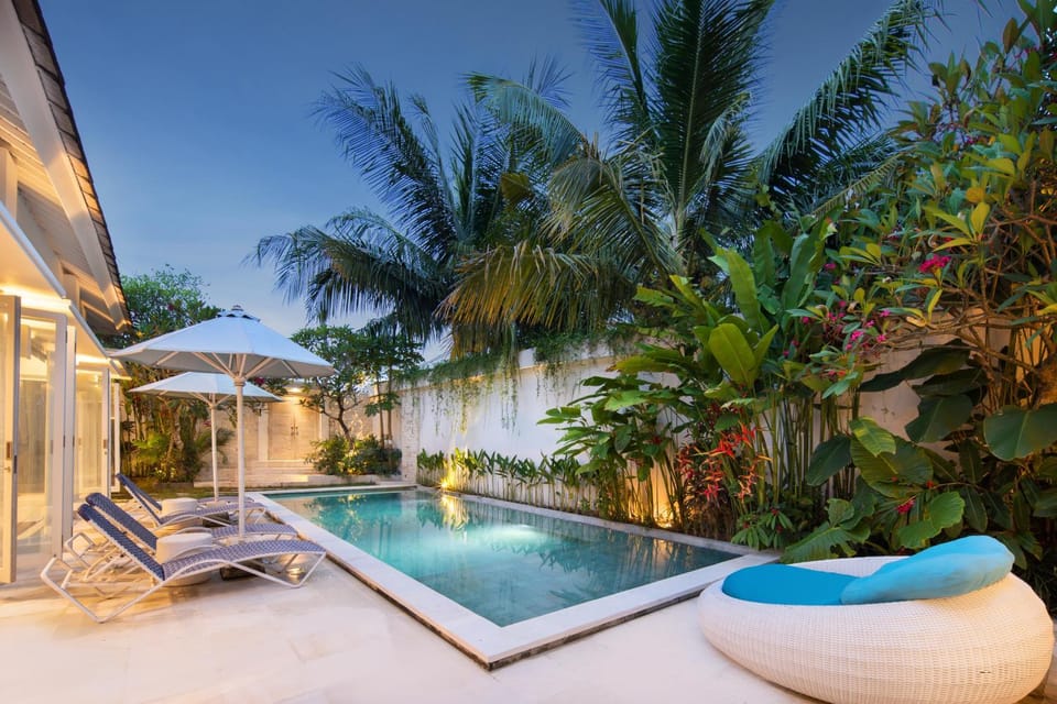 Natural landscape, Pool view, Swimming pool, sunbed
