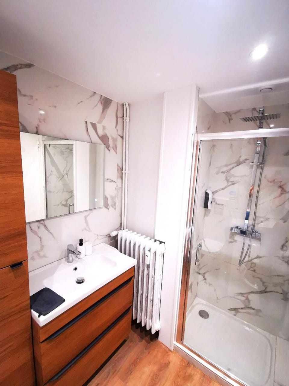 Shower, Bathroom