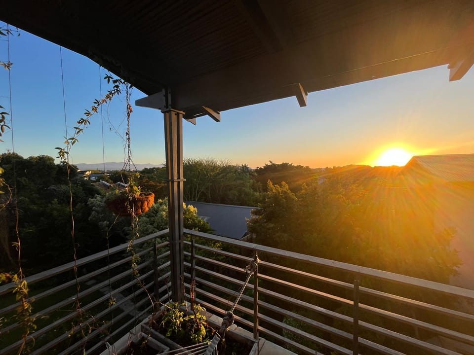 Baha Sanctuary House - 3 Bedroom House with Pool House in Plettenberg Bay