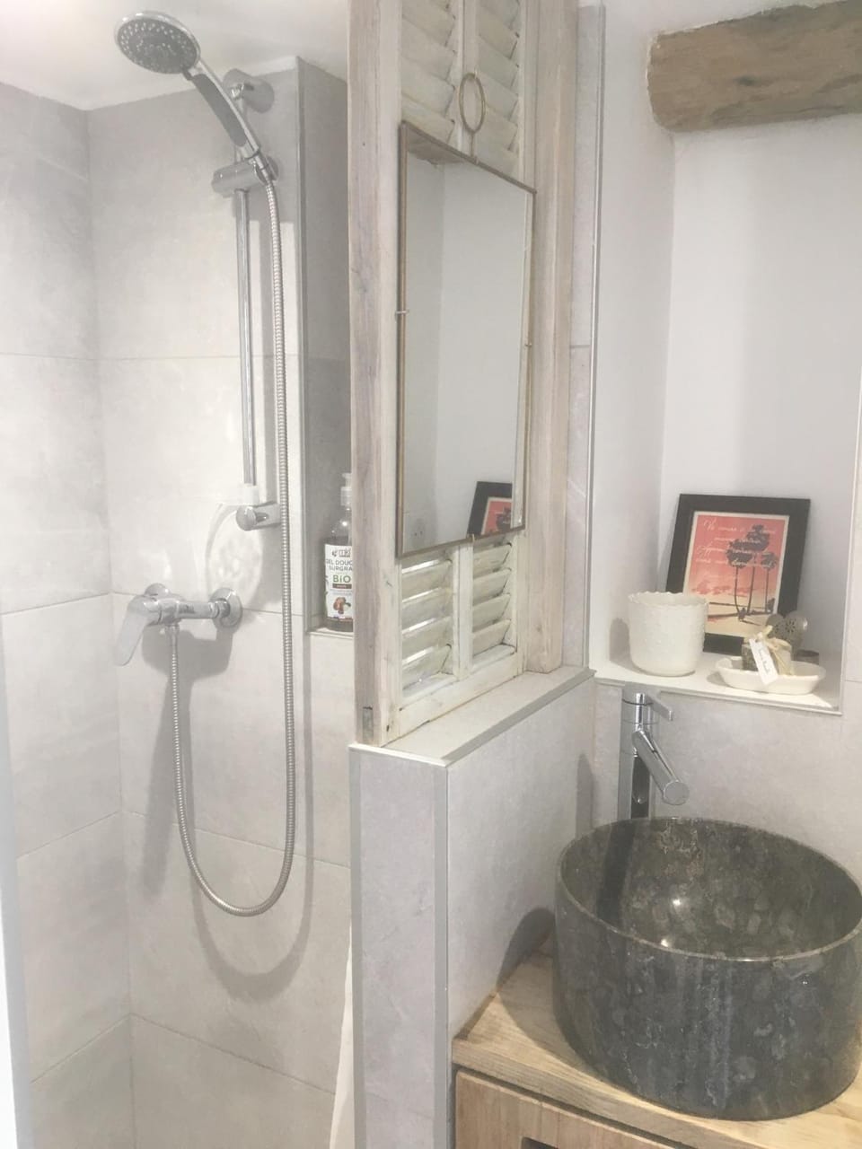 Shower, Toilet, Bathroom, Swimming pool, towels