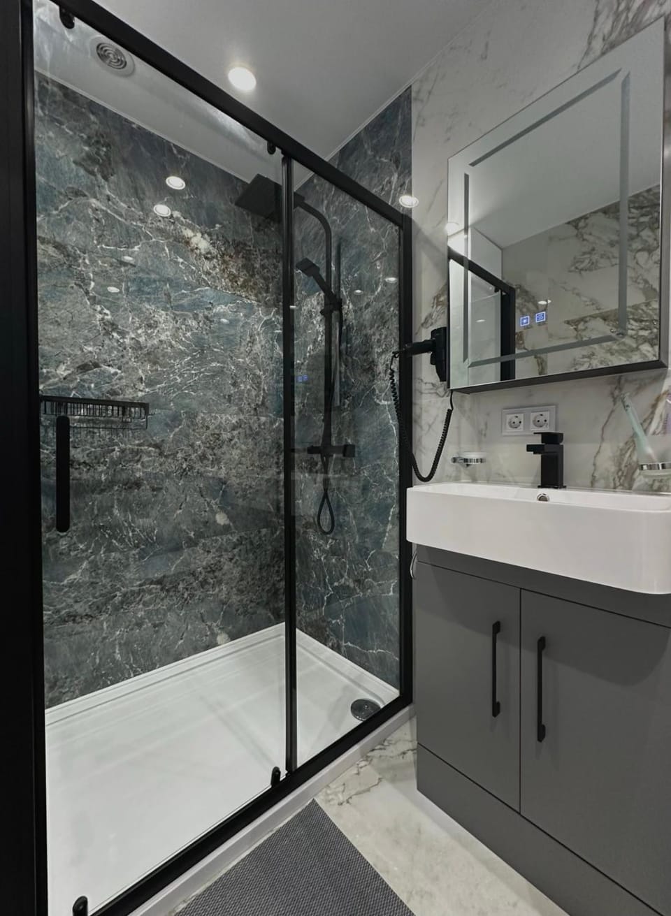 Shower, Bathroom