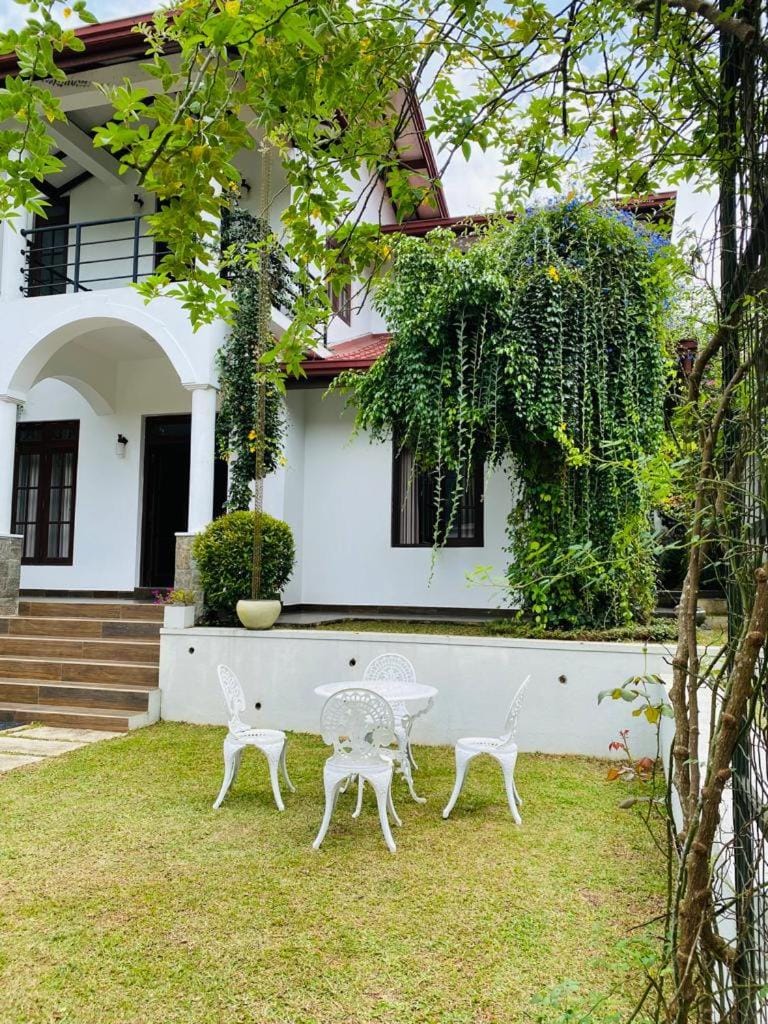 Property building, Garden, Garden view