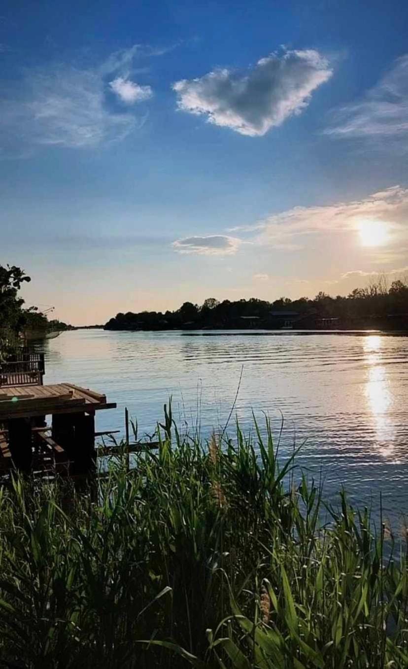 Nearby landmark, Day, Natural landscape, Lake view, River view, Sunset