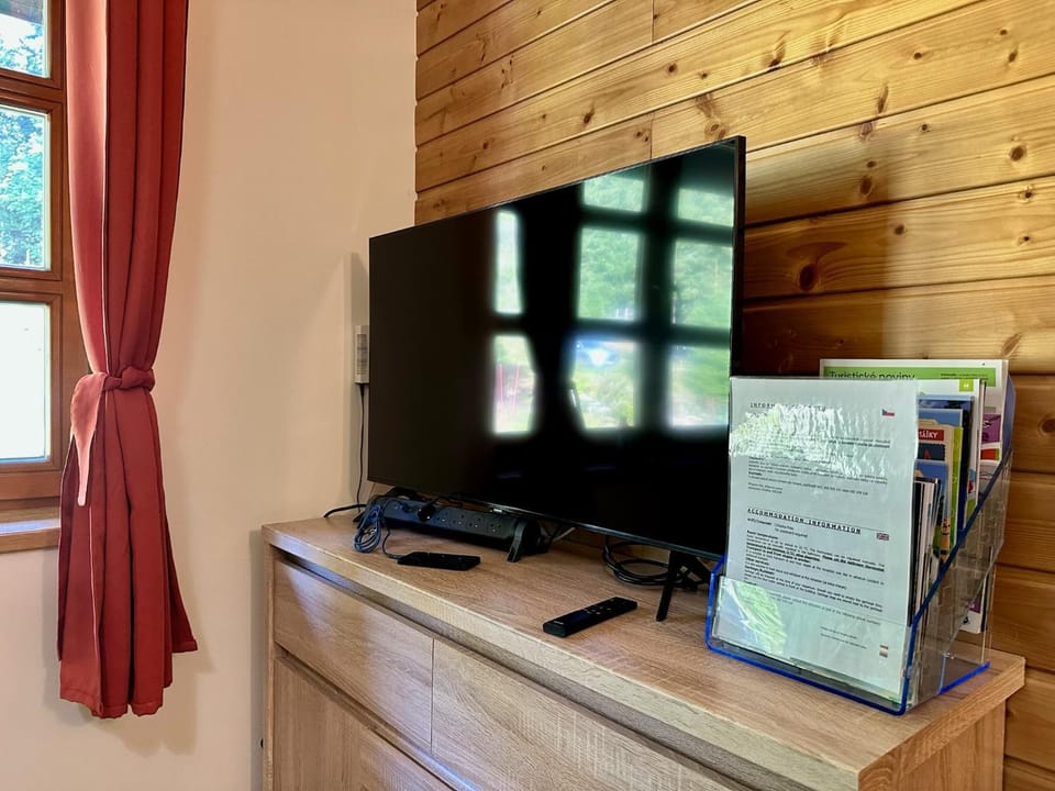TV and multimedia, locker