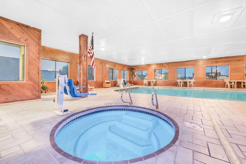 Hot Tub, On site