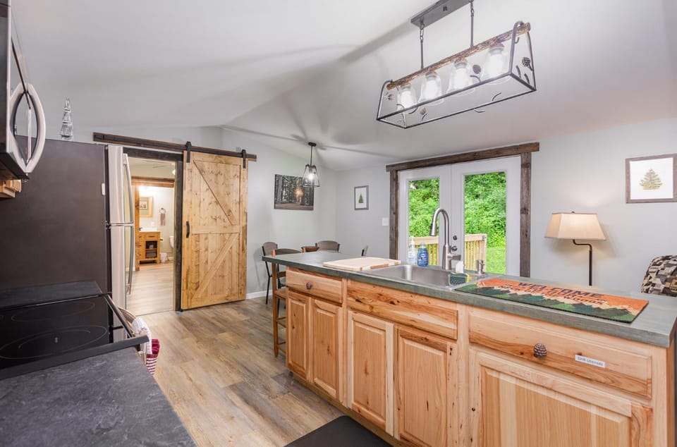 Kitchen or kitchenette, Dining area, kitchen, kitchen