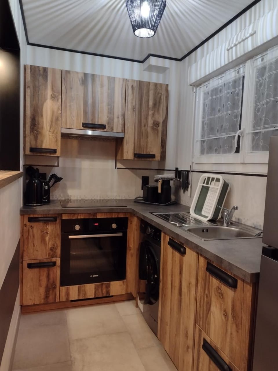 Kitchen or kitchenette, pet friendly, stove, kitchen