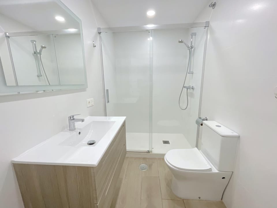 Shower, Bathroom