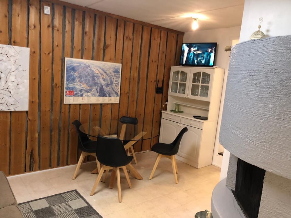 TV and multimedia, Living room, Dining area, flat iron