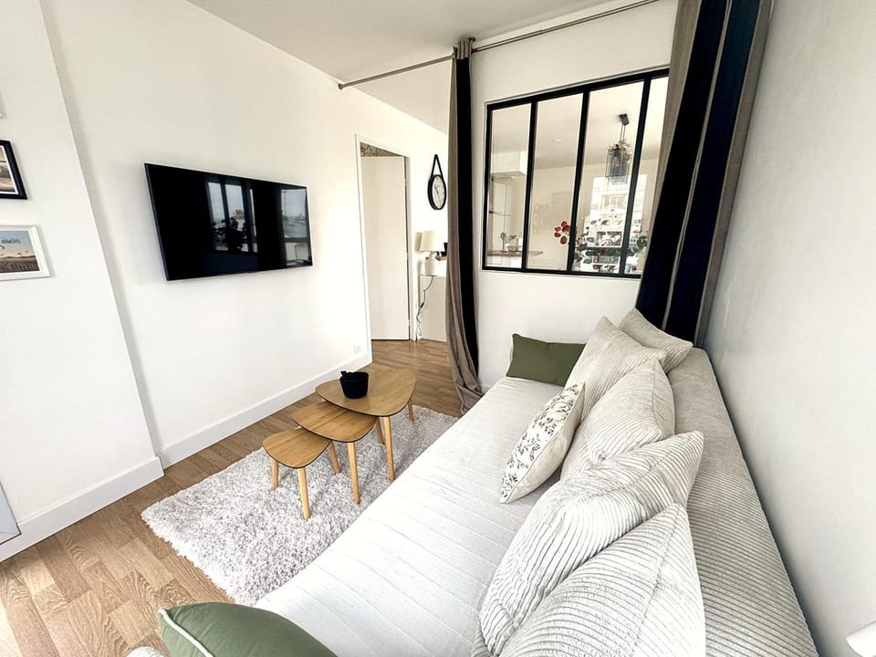 TV and multimedia, Living room