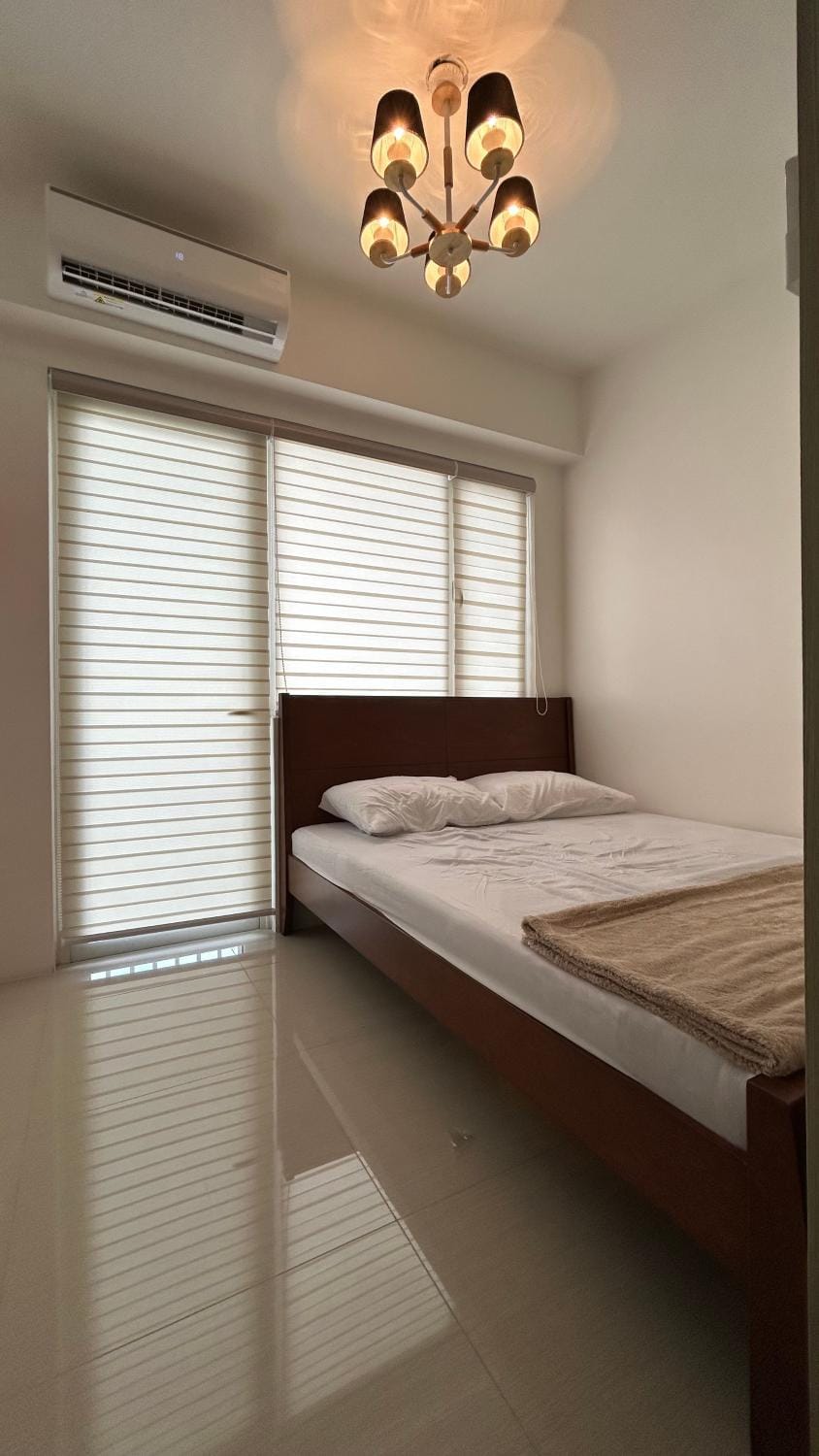 Shore Residences Bed and Breakfast in Pasay