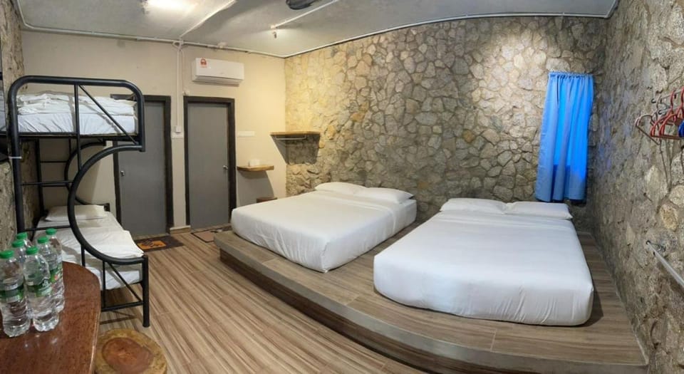 SKYROCK VILLA Vacation rental in Terengganu, Malaysia