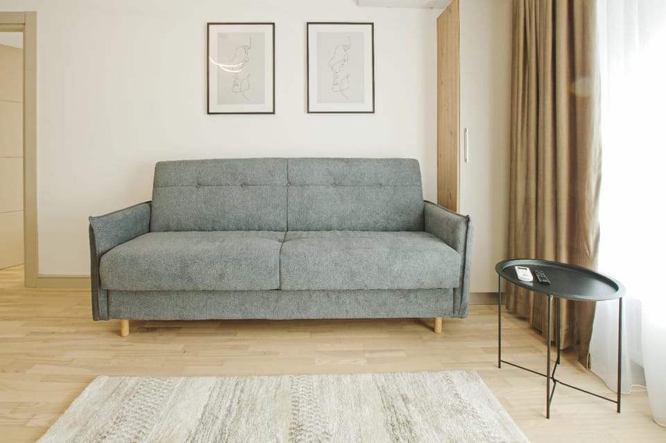 Himson Beige Apartment Self Check-in near Airport & Mall Apartment in Moldova