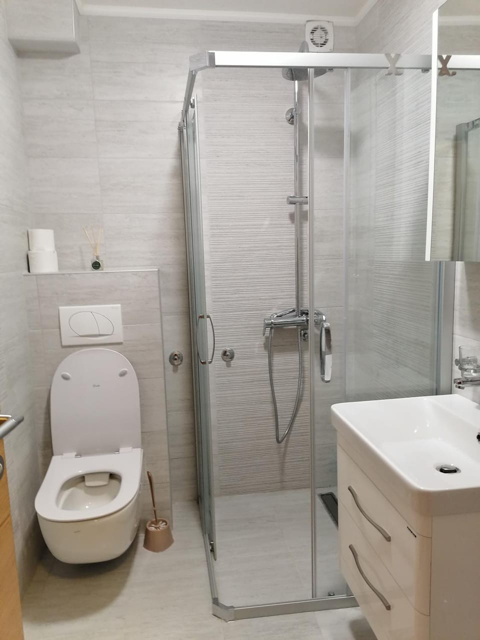 Toilet, Bathroom