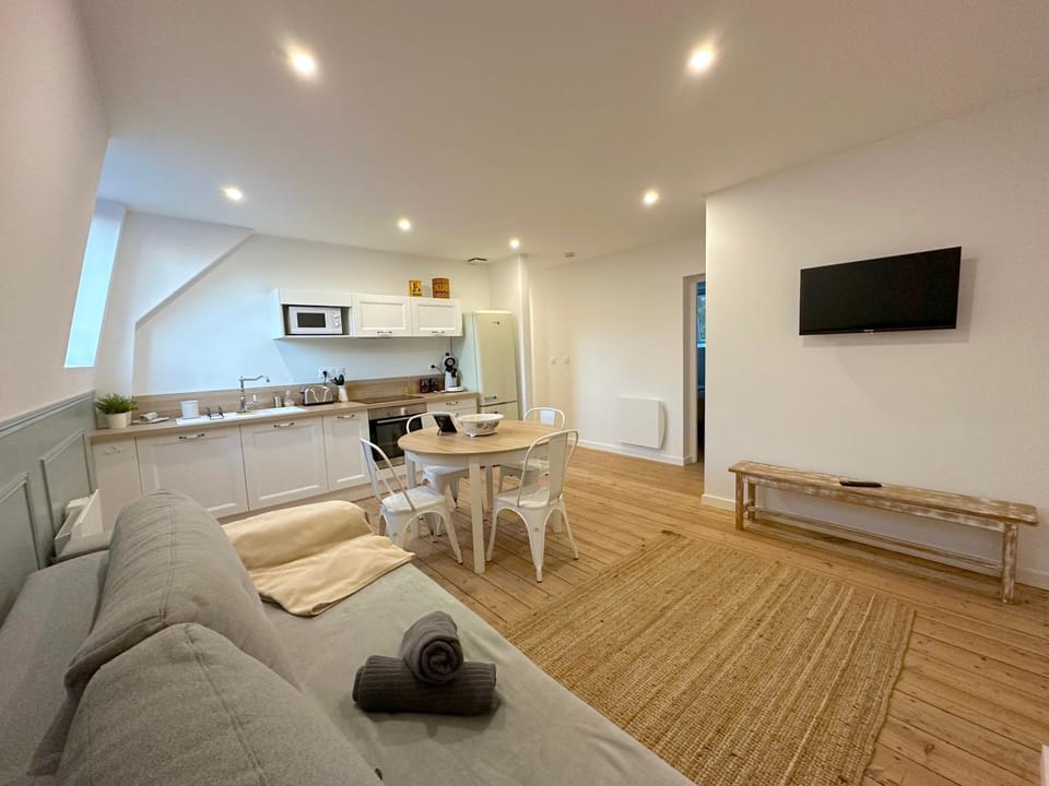 TV and multimedia, Living room, Meals, kitchen