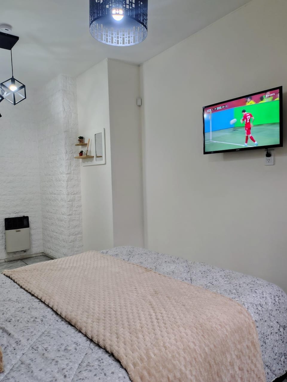 TV and multimedia, Photo of the whole room