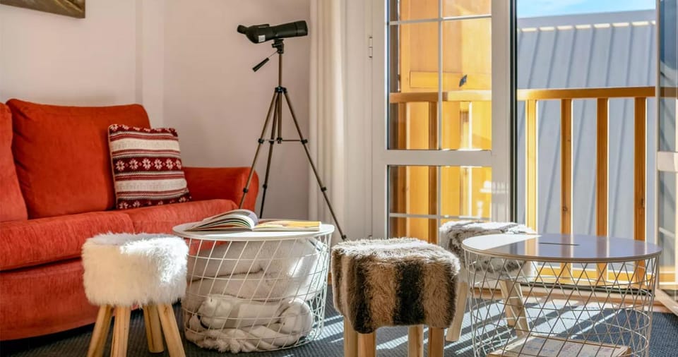 Communal lounge/ TV room, Off site, Living room, Mountain view, Quiet street view, internet