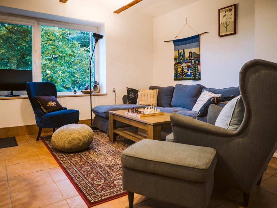 Terra Farma Cottage, cozy urban escapes here! House in South Bohemian Region