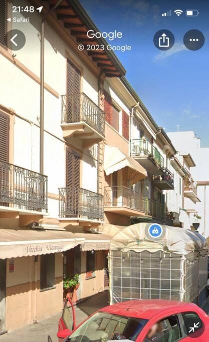 Property building, Street view