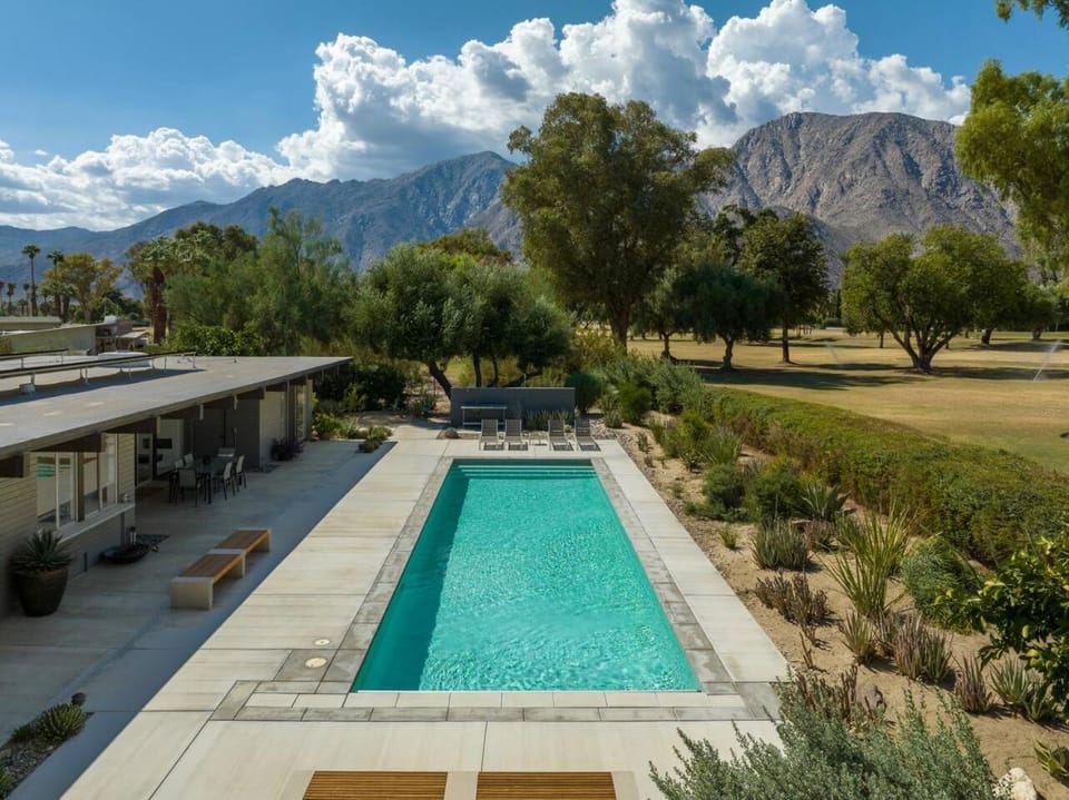 The Milky Way Modern Desert Retreat House in Borrego Springs